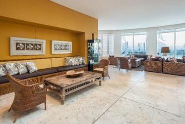 Отель Ghl Corales De Indias