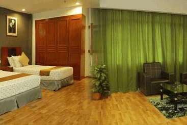 Mayres Hotel Kota Tinggi