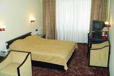 فندق Petrol Company