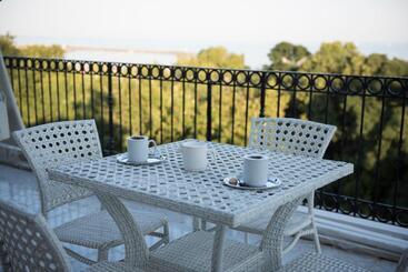 בית מלון כפרי Rodosto