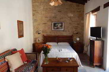 هتل روستایی Niki S House