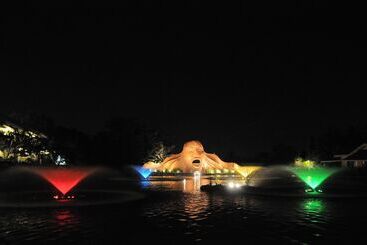 فندق Silent Shores Resort & Spa