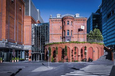 هتل Blow Up Hall 5050