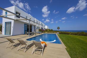 هتل Infinity Villa