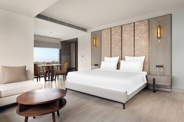 בית מלון כפרי Mercure Chandigarh Tribune Chowk