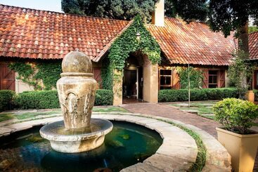 Lombardy Boutique Hotel & Conference Centre