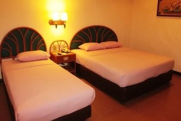 ホテル Losari Beach Inn