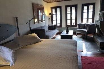 فندق Palio Eleotrivio Guesthouse