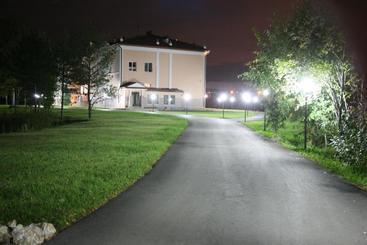בית מלון כפרי Parad Park
