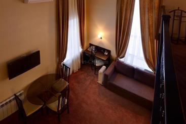 Отель Paradnaya