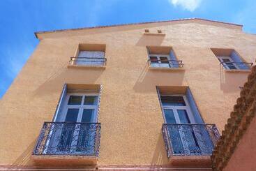 هتل Hôtel Pb   Paris Barcelone