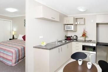 ホテル Quest On Ward Serviced Apartments