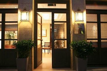 هتل The Captain S House Boutique