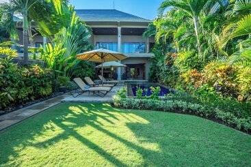 בית מלון כפרי The Lovina