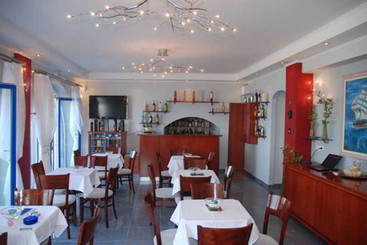 Prapas Apartments