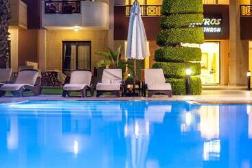 شقة Stavros Melathron Studios