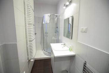 مسافرخانه P&j Apartments Florianska