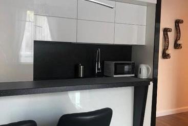 مسافرخانه P&j Apartments Florianska