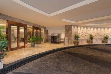 ホテル Courtyard By Marriott Bhopal