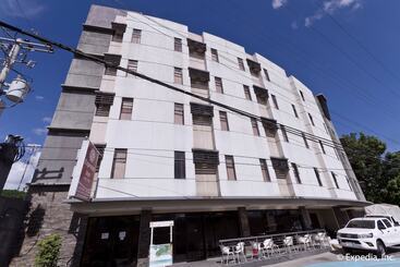 فندق Express Inn Mactan