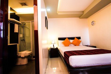 فندق Reddoorz Plus @ One Liberty Kalayaan Avenue