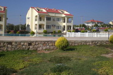 فندق ريفى Summer Breeze Apartments