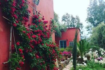 هتل Sel D Ailleurs, Atlas Mountain Retreat   Adults Only