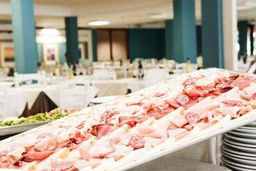 Отель Th Costa Rei   Free Beach Resort