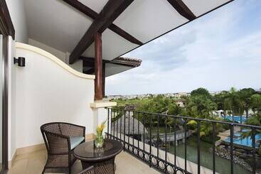 Отель The Buenaventura Golf & Beach Resort, Autograph Collection