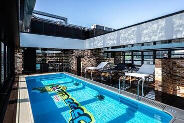 Apa Hotel & Resort Hakata Ekihigashi