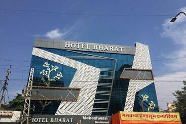 Отель Bharat