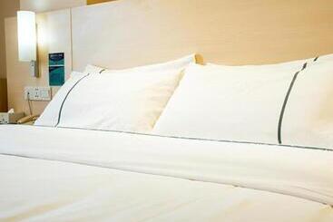 فندق City Comfort Inn Hezhou Guposhan Avenue