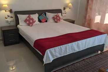 Отель Goroomgo Colonel Cottage Lake View Nainital