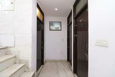 فندق Mahesh Guest House By Wb Inn