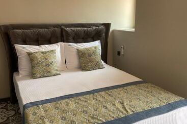 فندق Assos Bianca Suites