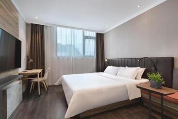 Hanting Hotel Nanjing Xianhemen Zidong Commercial Street