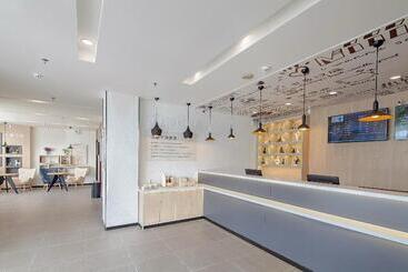 בית מלון כפרי Hanting  Qingdao Licang Wanda 2nd Branch