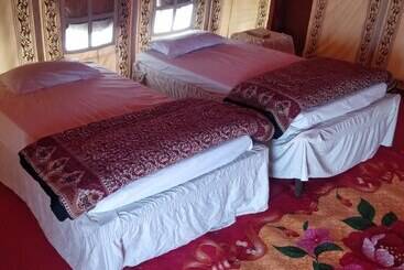 ホテル Kumbh Mela Vedic Tents