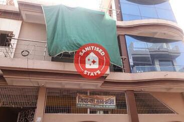 فندق Oyo 85305 Jiyanshi Guest Houses