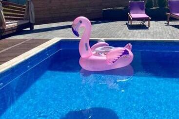 בית מלון כפרי Four Seasons In Carpathians