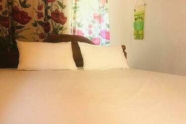 بنسيون Jagath S House