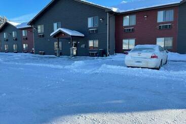 فندق Hibbing Inn And Suites