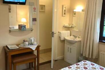 צימר Athlumney Manor Guest Accommodation