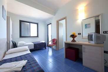 Отель Club Esse Costa dello Ionio