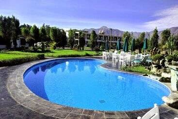 هتل Casa Hacienda Nasca Oasis