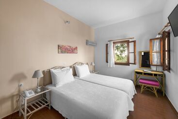 Отель Cavo Grosso