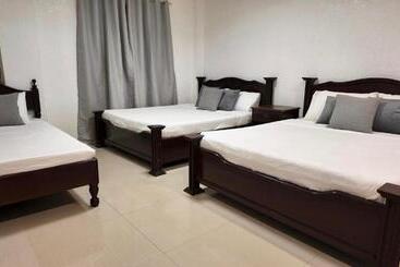 Отель Cecilia S Inn