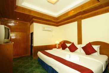 فندق Central Cottage Resort