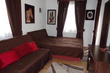 فندق Manastir Berovo