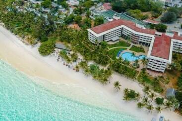 酒店 Mombasa Continental Resort